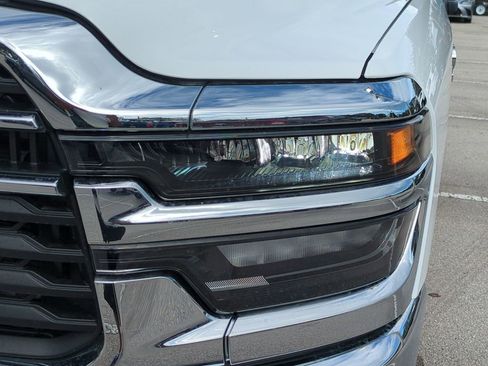New 2026 RAM 2500 Big Horn AWD/4WD image 10