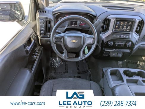 Used 2019 Chevrolet Silverado 1500 Custom w/ Custom Value Package image 12
