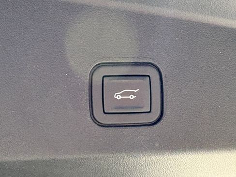 Certified 2024 Cadillac Lyriq Luxury RWD image 11