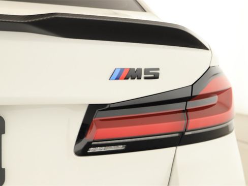 Used 2023 BMW M5 w/ Executive Package image 29