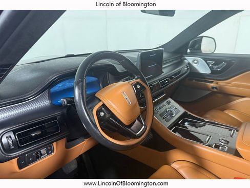Certified 2023 Lincoln Aviator Black Label w/ Dynamic Handling Package AWD/4WD image 38