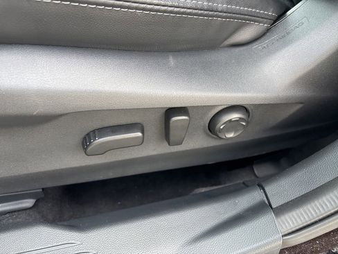 Certified 2025 Subaru Outback Touring AWD/4WD image 20
