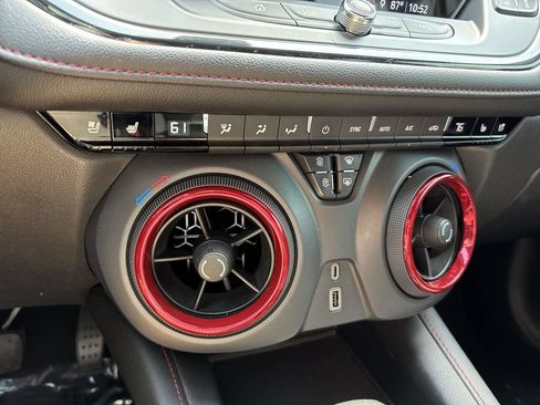 Used 2021 Chevrolet Blazer RS w/ Enhanced Convenience Package FWD image 51