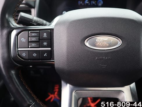 Used 2024 Ford Expedition Platinum AWD/4WD image 15