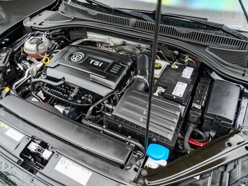 Used 2019 Volkswagen Jetta GLI image 32