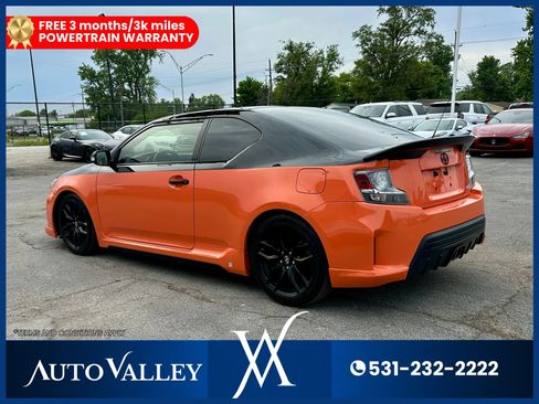 Used 2015 Scion tC FWD image 5
