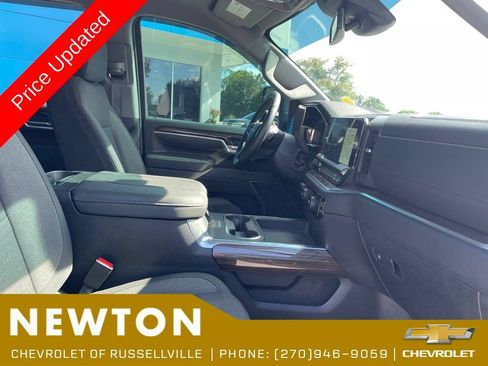 Used 2026 Chevrolet Silverado 2500 LT w/ Trail Boss Package AWD/4WD image 9