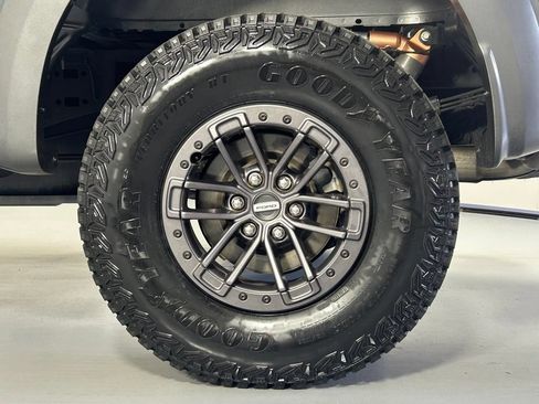 Used 2020 Ford F150 Raptor w/ Equipment Group 802A Luxury AWD/4WD image 42