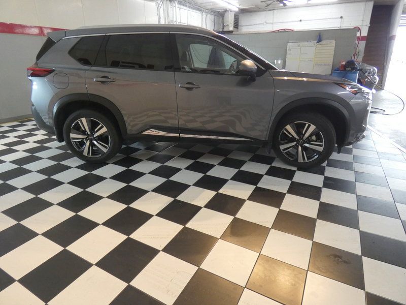Used 2023 Nissan Rogue SL FWD image 8