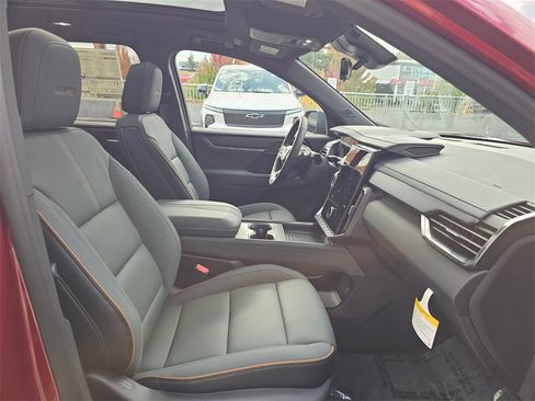 New 2026 GMC Acadia AT4 w/ Luxury Package image 11