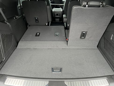 New 2026 Chevrolet Tahoe Premier image 19