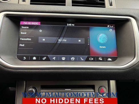 Used 2018 Land Rover Range Rover Evoque SE Premium image 22