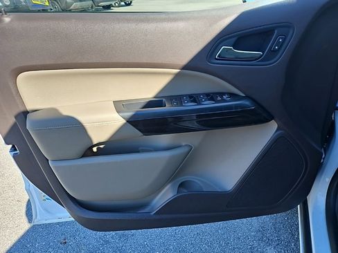 Used 2019 GMC Canyon SLT w/ Trailering Package image 14