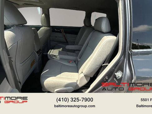 Used 2012 Toyota Highlander Limited w/ Tow Pkg AWD/4WD image 15