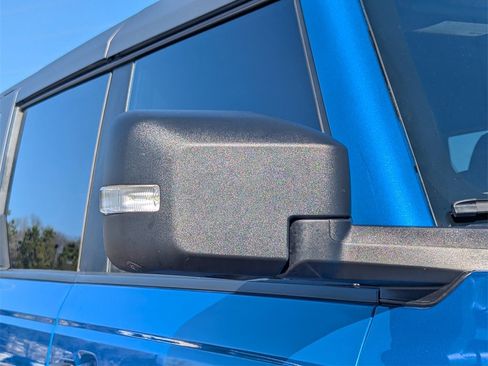 Used 2023 Ford Bronco Wildtrak image 12