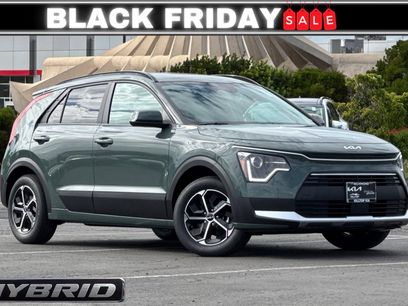 New 2025 Kia Niro EX