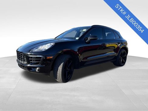 Used 2018 Porsche Macan image 3
