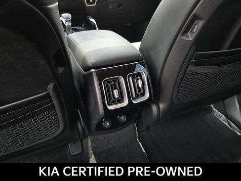 Certified 2023 Kia Sorento SX AWD/4WD image 17