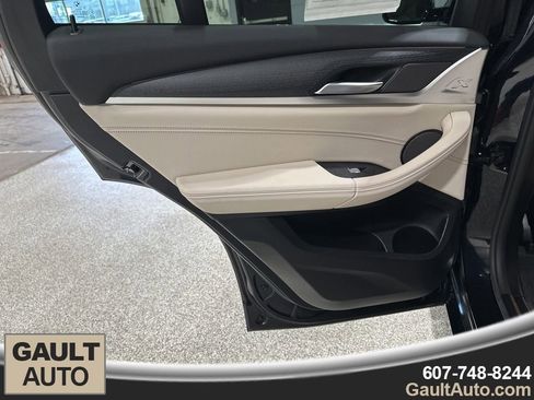 Certified 2024 BMW X4 xDrive30i w/ Premium Package image 14
