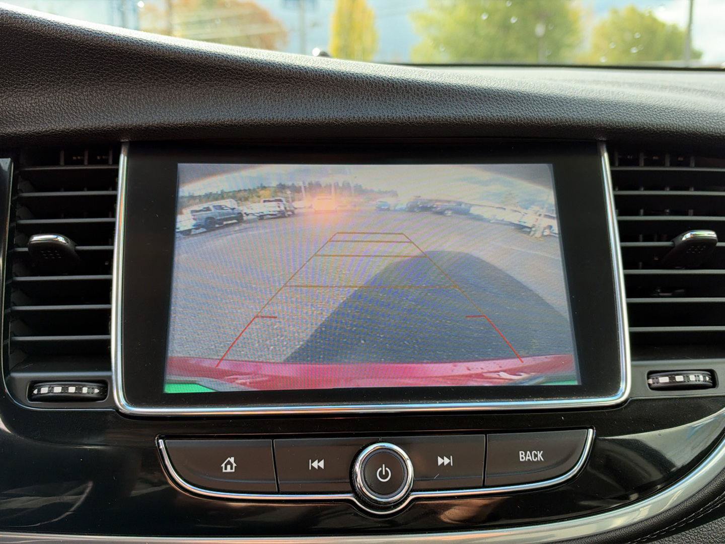 Used 2019 Buick Encore Preferred AWD/4WD image 17