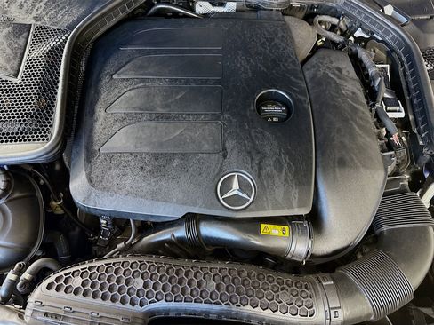 Used 2019 Mercedes-Benz C 300 Sedan image 38