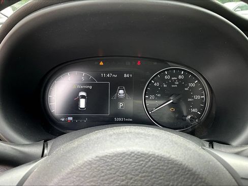 Used 2024 Nissan Kicks SR FWD image 12