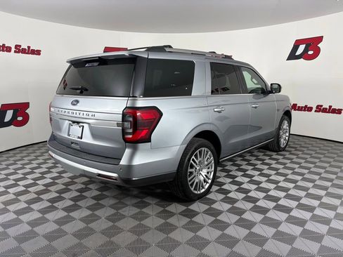 Used 2024 Ford Expedition Limited AWD/4WD image 7