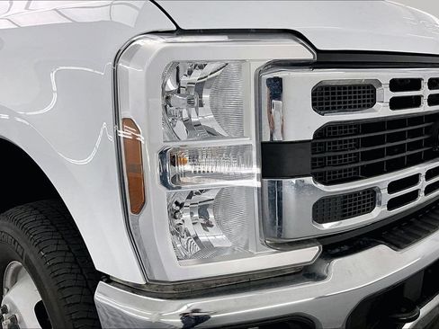 Certified 2025 Ford F350 XLT w/ FX4 Off-Road Package AWD/4WD image 30
