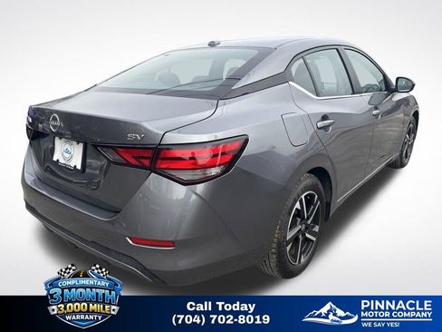 Used 2024 Nissan Sentra SV image 4