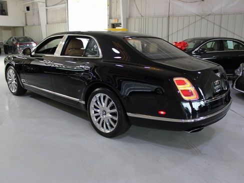 Used 2017 Bentley Mulsanne image 60