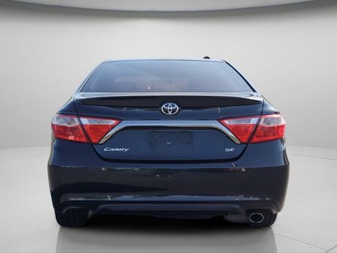 Used 2016 Toyota Camry SE FWD image 22