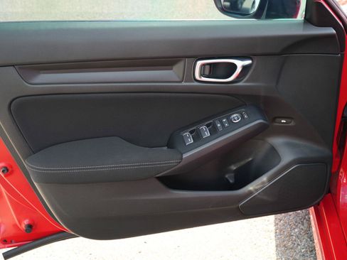 Used 2024 Honda Civic Sport image 4