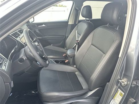 Used 2020 Volkswagen Tiguan SEL image 13