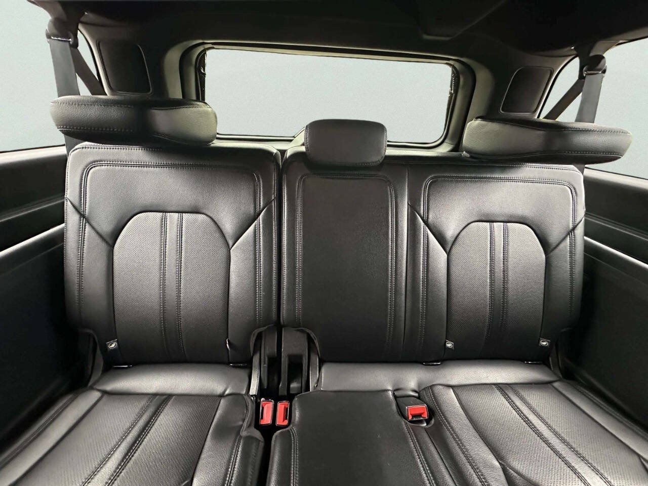 Used 2021 Ford Expedition Max Limited RWD image 17