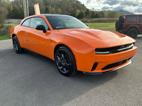 New 2025 Dodge Charger Daytona R/T w/ Quick Order Package 25M R/T AWD/4WD image 13