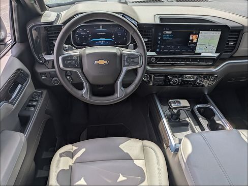 Used 2026 Chevrolet Silverado 1500 LT w/ Safety Package RWD image 19