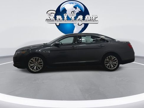 Used 2019 Ford Taurus Limited image 3
