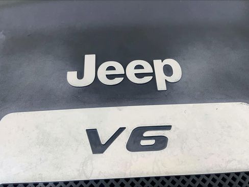 Used 2014 Jeep Wrangler Unlimited Sport w/ Quick Order Package 24S AWD/4WD image 33