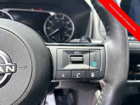 Used 2022 Nissan Rogue SL AWD/4WD image 9
