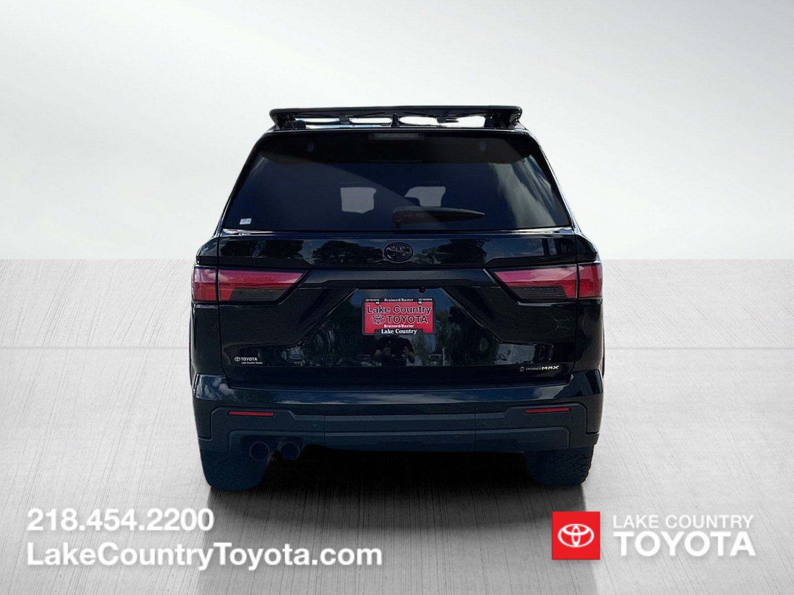 Used 2025 Toyota Sequoia TRD Pro w/ Tow Technology Package AWD/4WD image 4