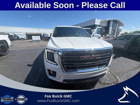 Used 2023 GMC Yukon XL SLT w/ SLT Premium Package AWD/4WD image 2