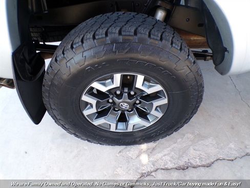 Used 2005 Toyota Tacoma PreRunner RWD image 25