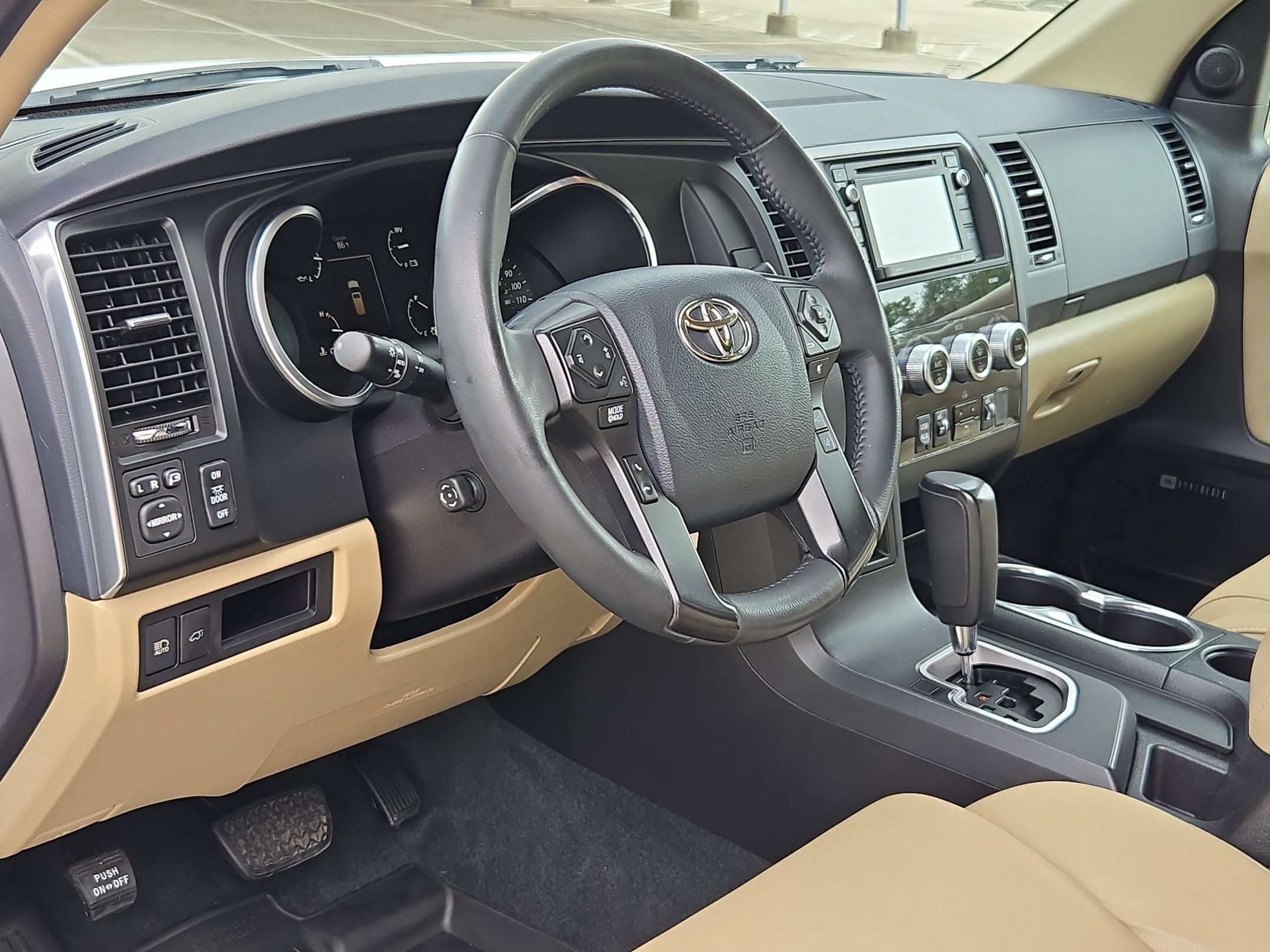 Used 2019 Toyota Sequoia Limited w/ Safety & Convenience Package RWD image 12
