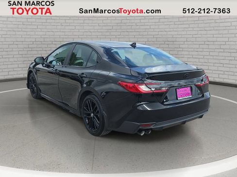 Used 2026 Toyota Camry SE FWD image 8
