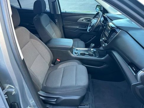 Used 2019 Chevrolet Traverse LT AWD/4WD image 12