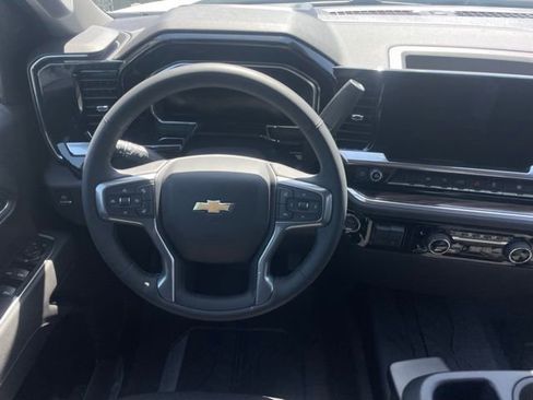 Used 2026 Chevrolet Silverado 1500 LT RWD image 15