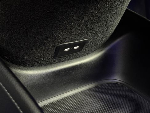 Used 2023 Mercedes-Benz EQS 580 4MATIC SUV image 38