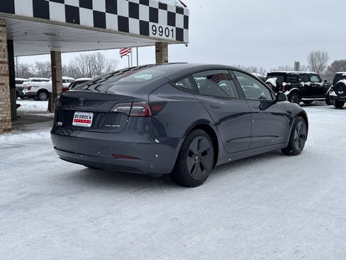 Used 2022 Tesla Model 3 Long Range image 11