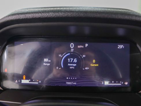 Used 2022 Jeep Grand Cherokee L Limited w/ Black Appearance Package image 15