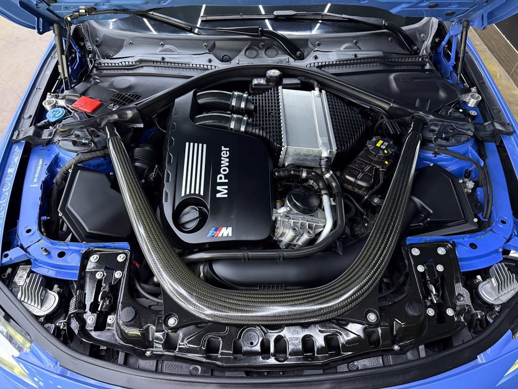 Used 2018 BMW M4 Coupe RWD image 26